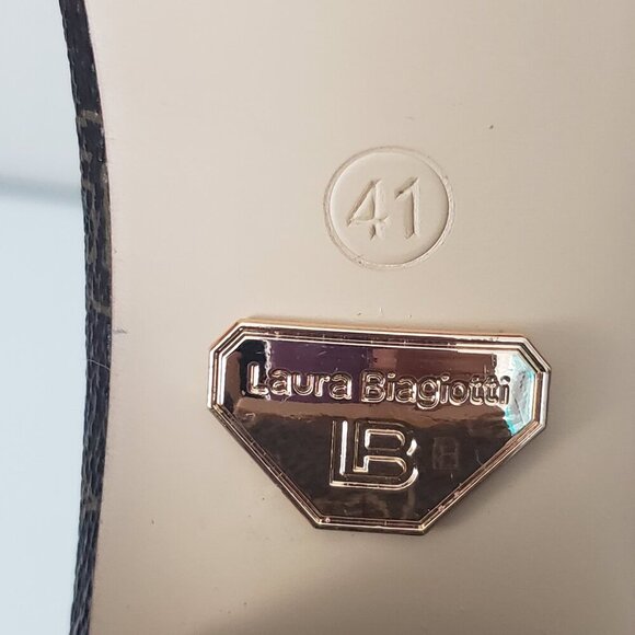 LAURA BIAGIOTTI SQUARE HEEL MULES - Picture 9 of 10